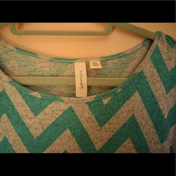 Women’s sweater xl Chevron - Picture 2 of 3
